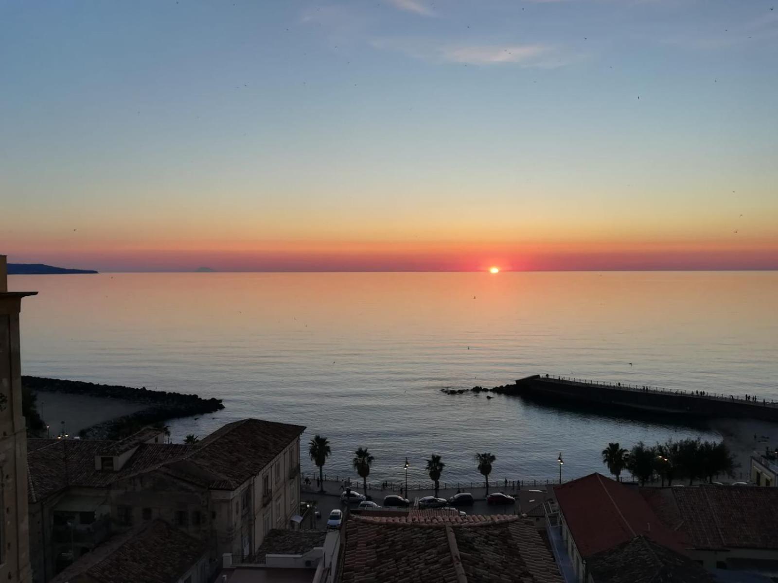 Appartamento La Terrazza Sul Mare Pizzo  Esterno foto