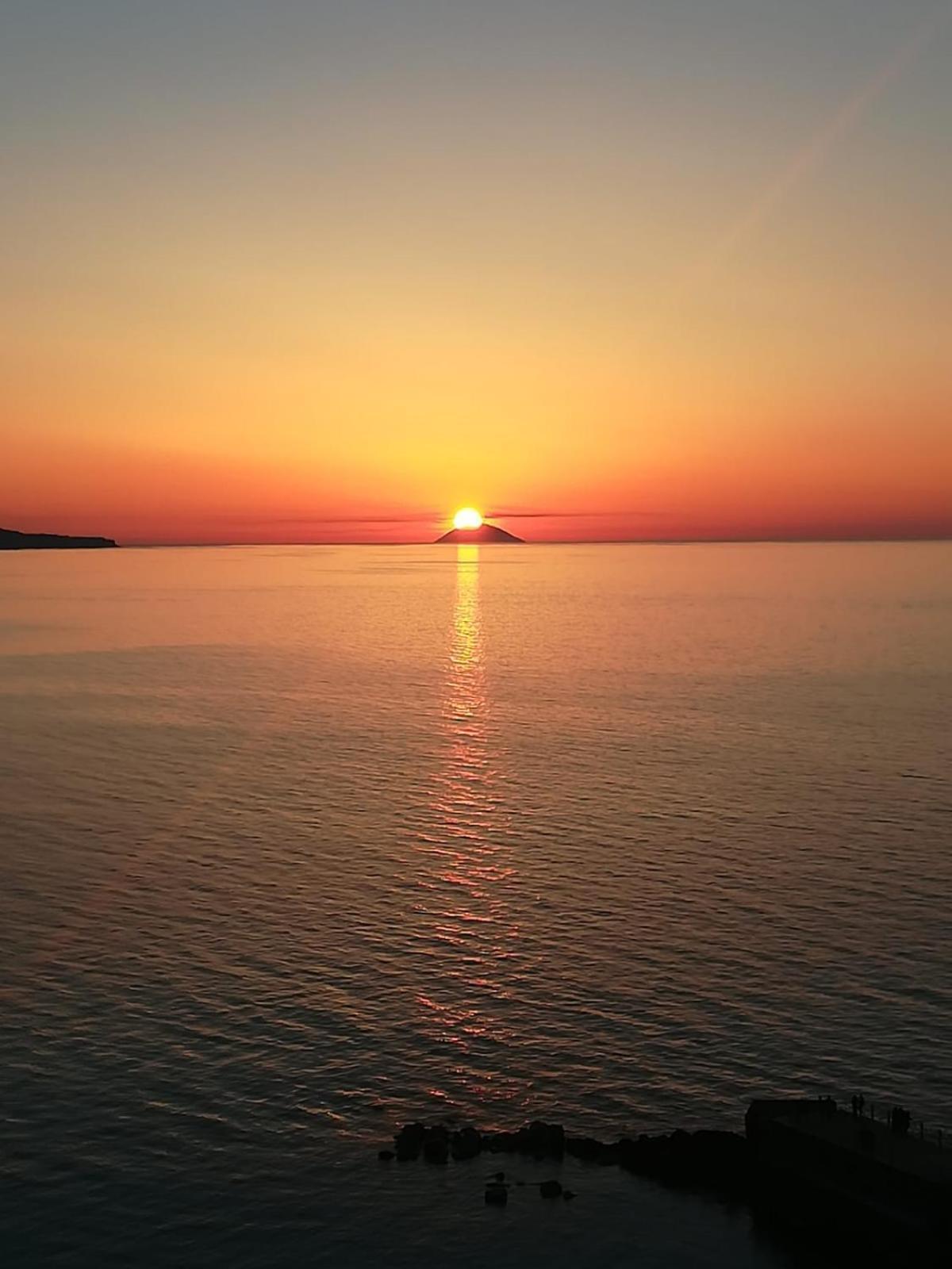 Appartamento La Terrazza Sul Mare Pizzo  Esterno foto