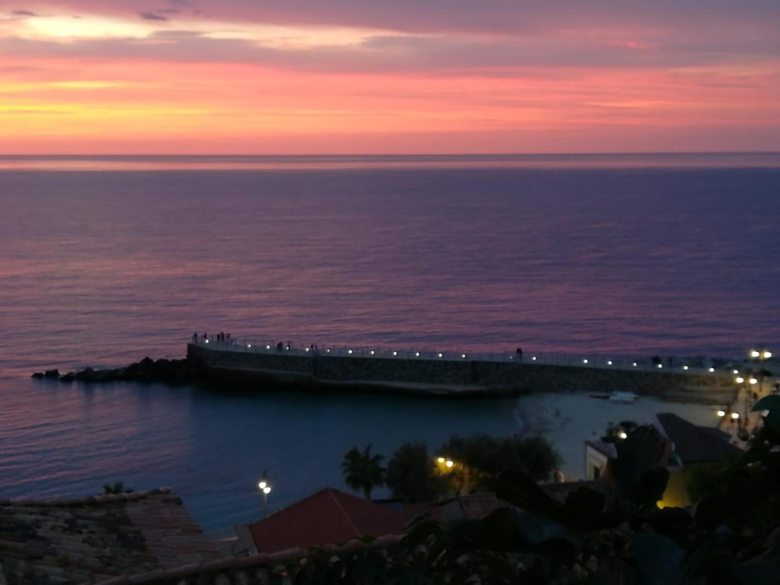 Appartamento La Terrazza Sul Mare Pizzo  Esterno foto